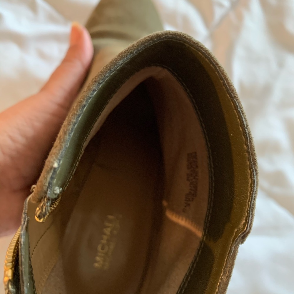 Boots - Picture 6 of 6